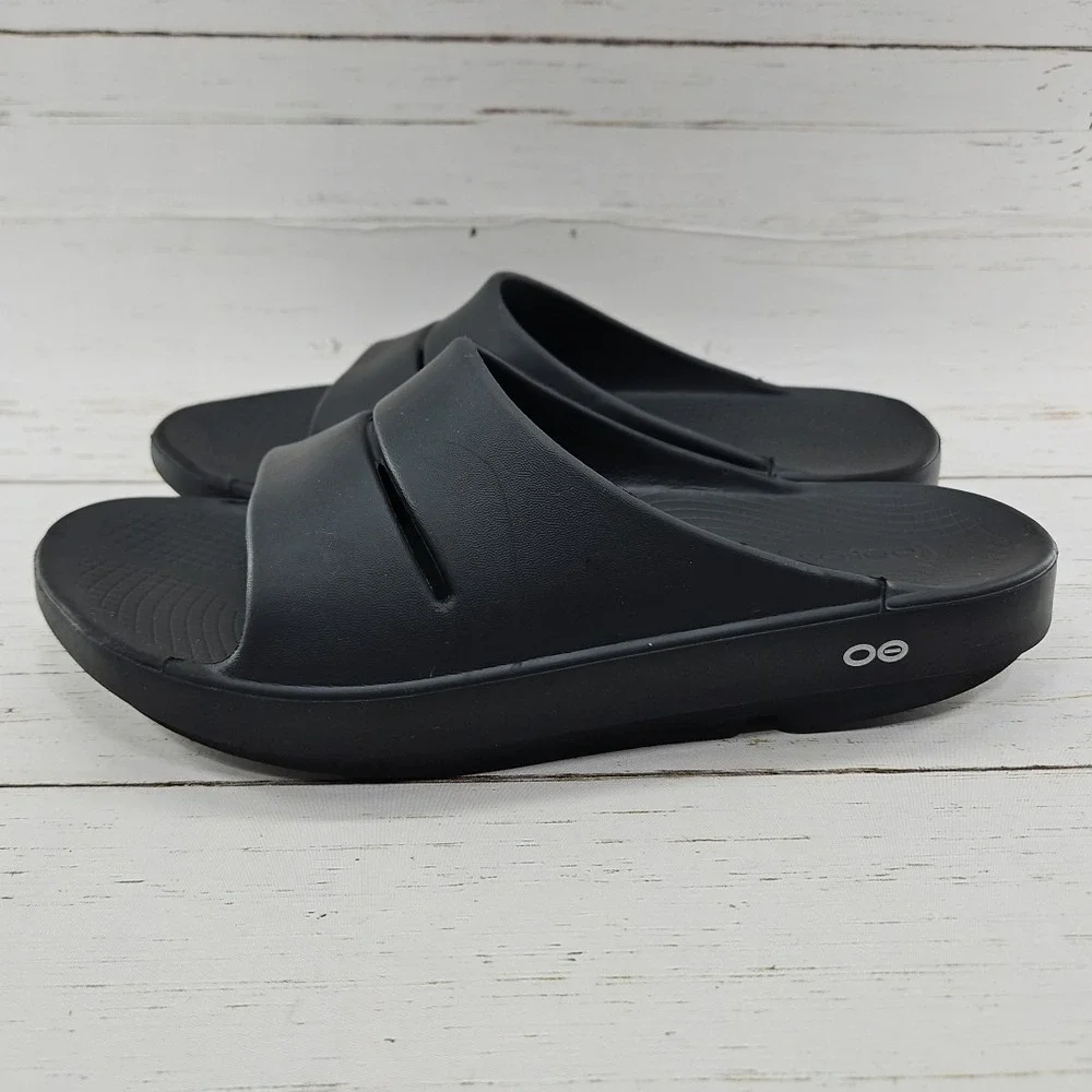 Oofos OOahh Mens Size 10 Black  Recovery Summer Slide Sandals Arch Support‎